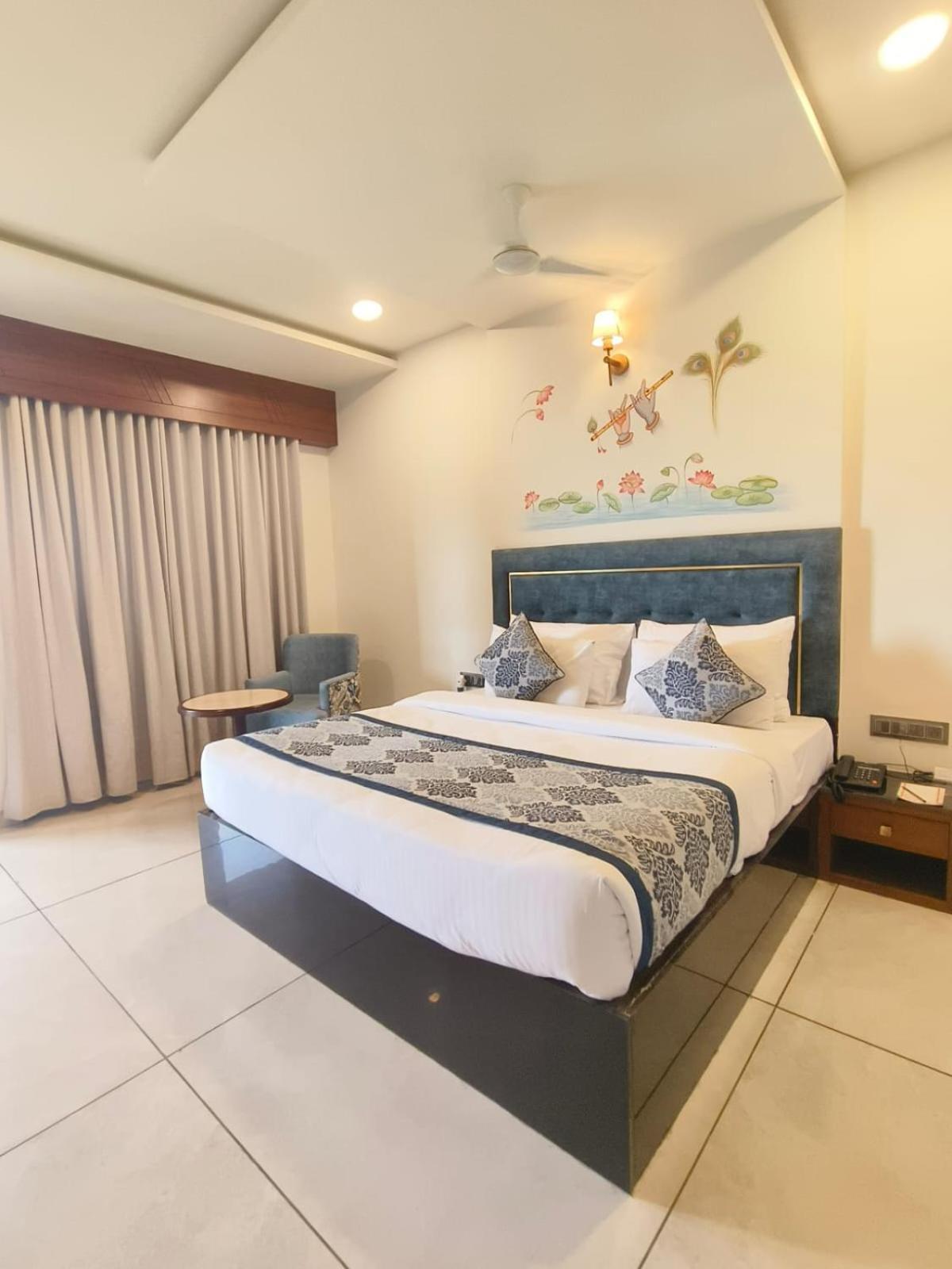 Traavista Aravali Mahal Hotel Udaipur Buitenkant foto
